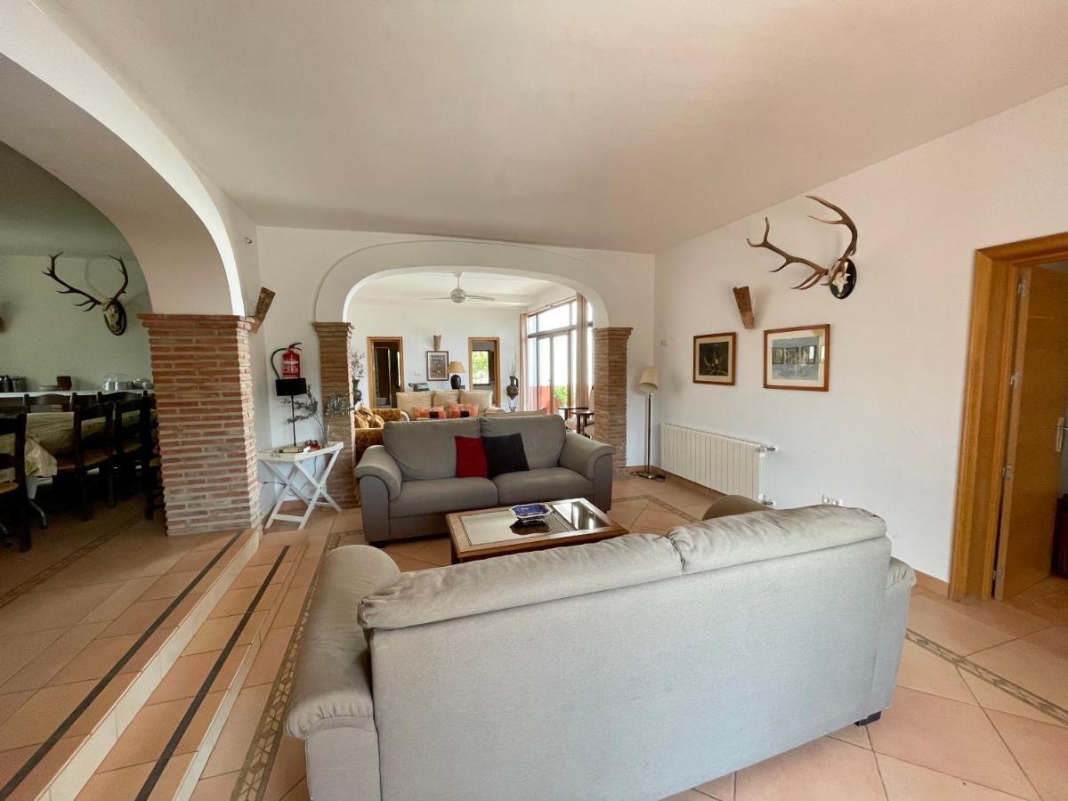 Santa Marta Complejo Rural Con Pista De Padel Guest House Archidona Eksteriør bilde