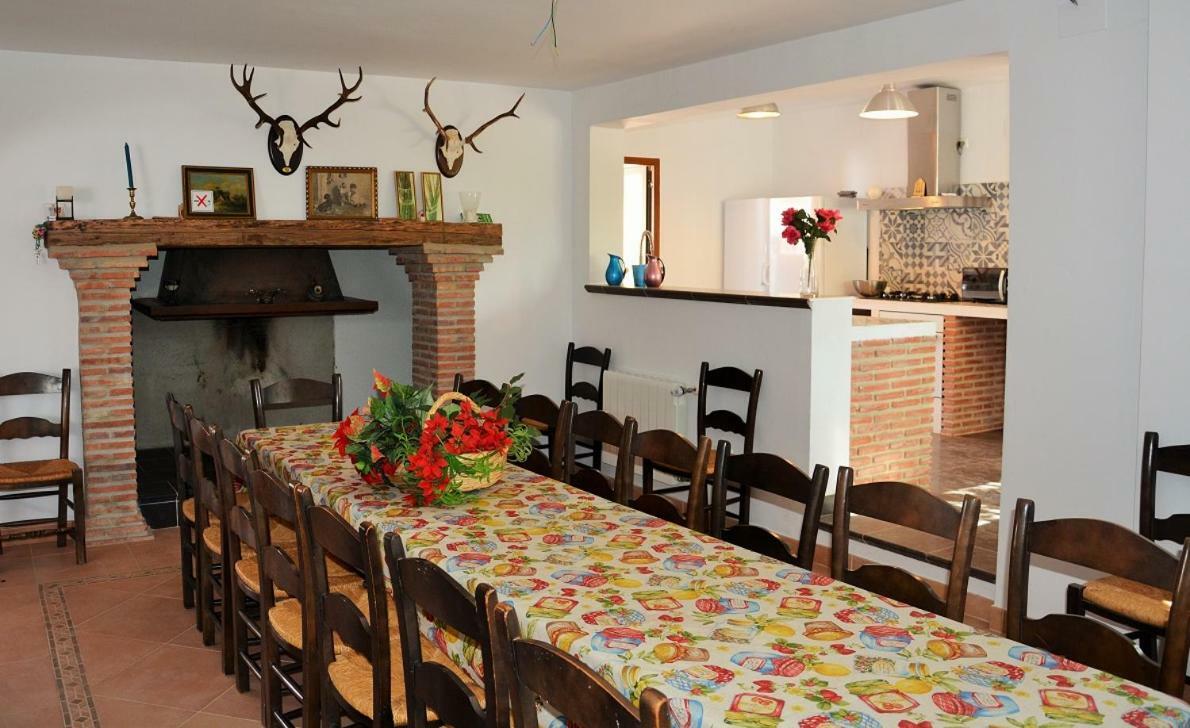 Santa Marta Complejo Rural Con Pista De Padel Guest House Archidona Eksteriør bilde